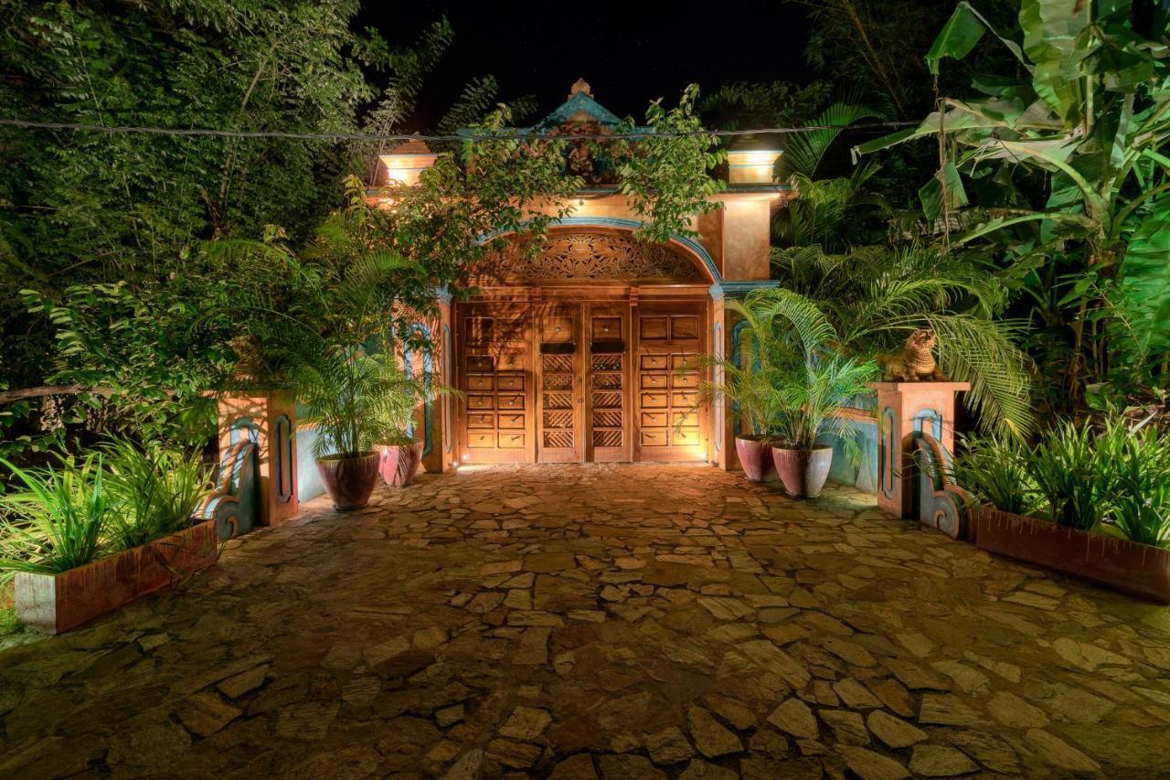 D Canal House Mirissa Exterior photo